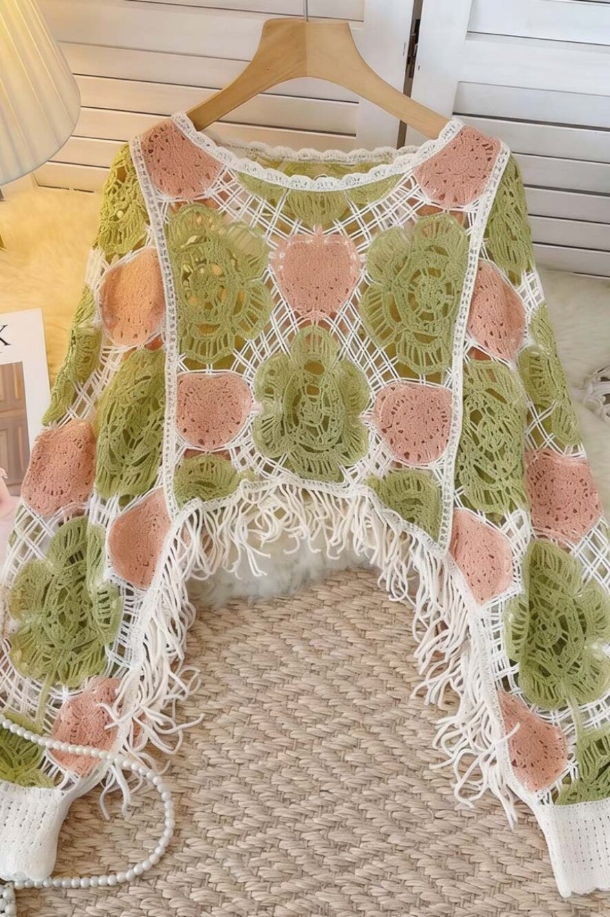 SOLI ECHO - Green Crochet Cropped Top